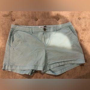 Old Navy women’s shorts size 14